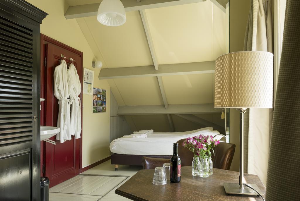Hotel Restaurant Oortjeshekken Ooij Bilik gambar